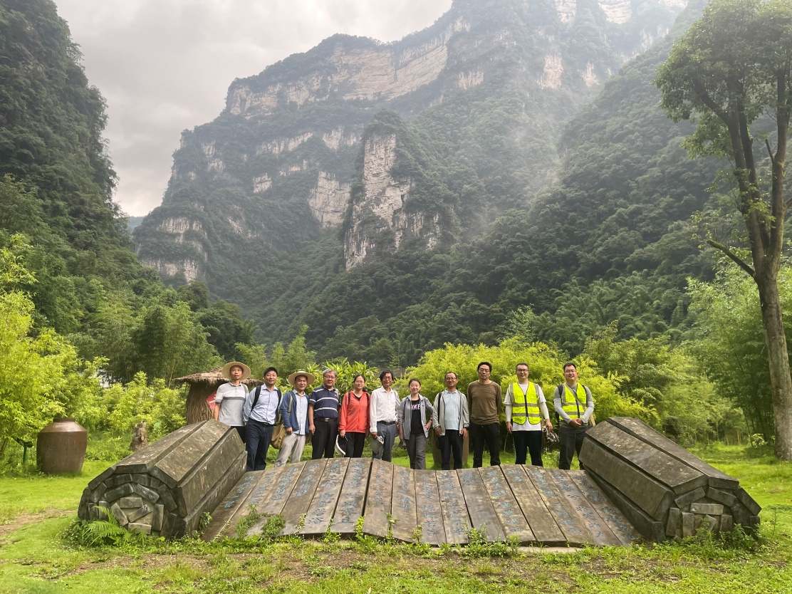 我校中國(guó)地質(zhì)大學(xué)（武漢）地質(zhì)工程專業(yè)秭歸野外實(shí)踐教學(xué)-地大熱能